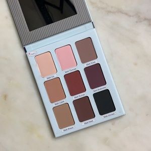 MEET MATT(E) TRIMONY MATTE EYESHADOW PALETTE